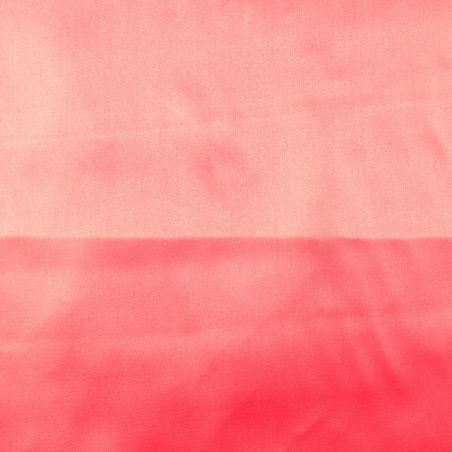 Tissus satin polyester rose perle